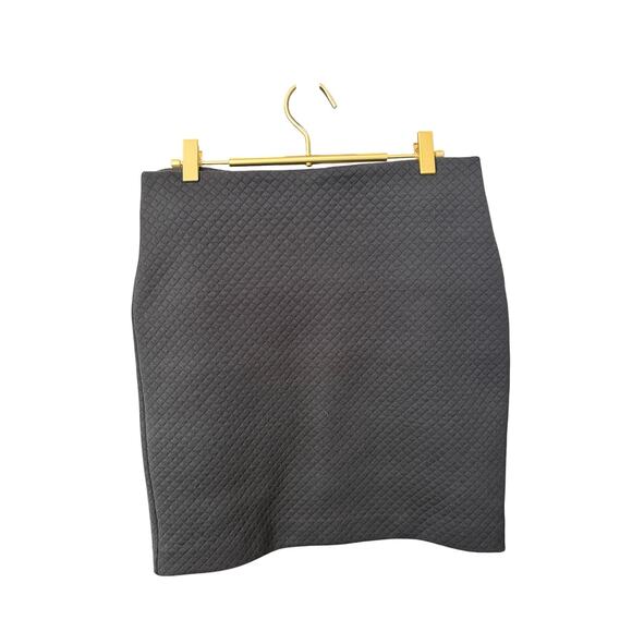 LOFT Black Diamond Quilted Textured Mini Pencil Skirt Pull On Size S EUC - Picture 2 of 5